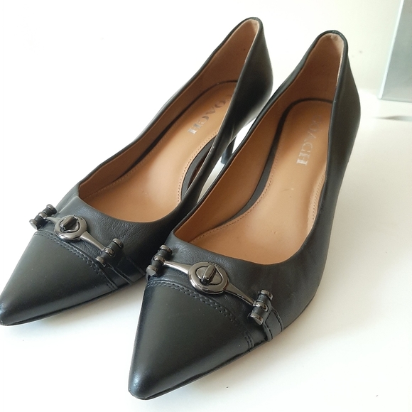 Coach Laurie Kitten Heel 👠 Shoes. Size: 7.5 - Picture 8 of 13